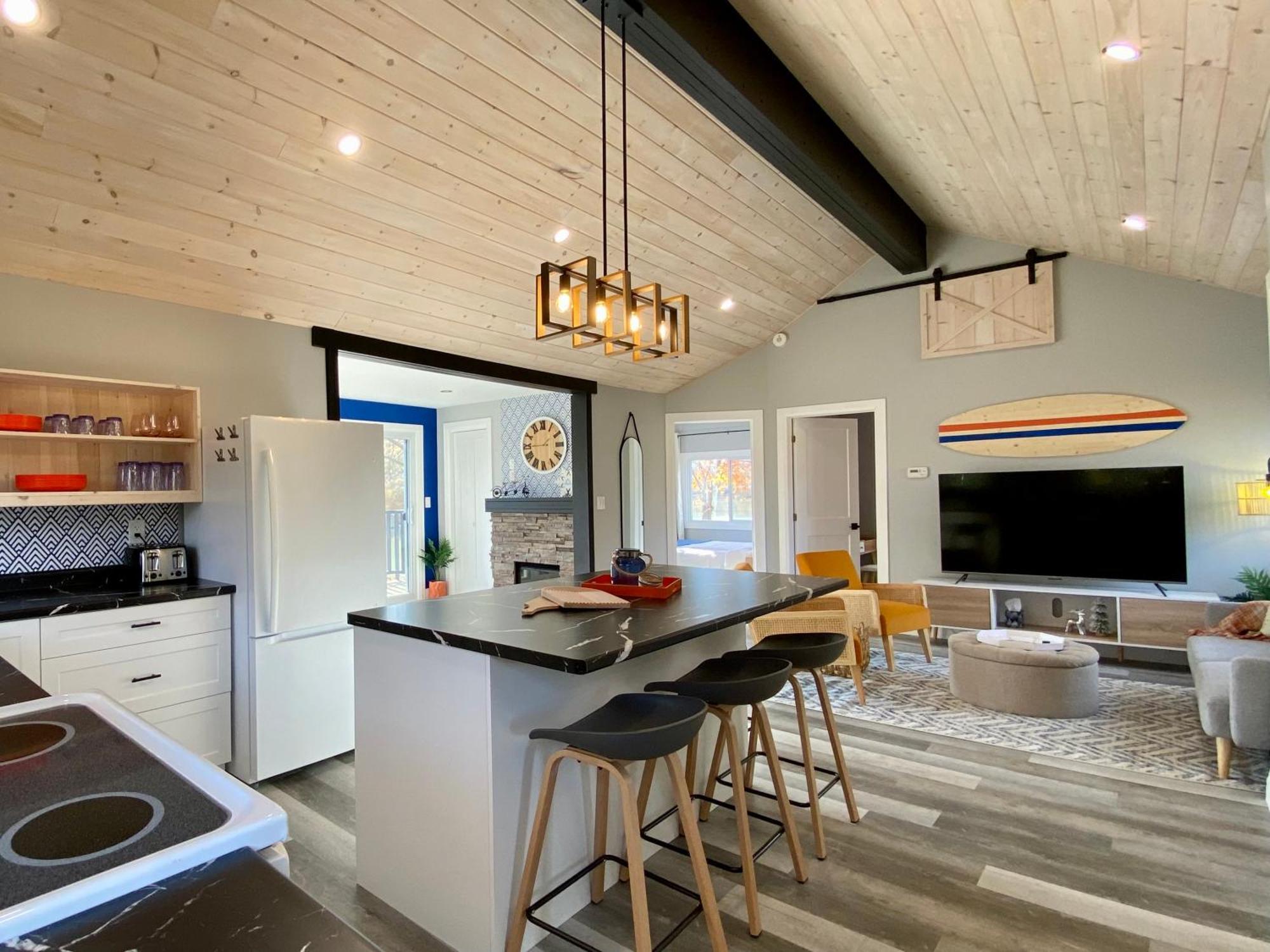 Creekside Cottage - Kayak, Sup, Fishing, Game Room, Steps To The Beach Kingsville Exteriör bild